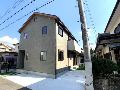 秦野市春日町　新築一戸建て